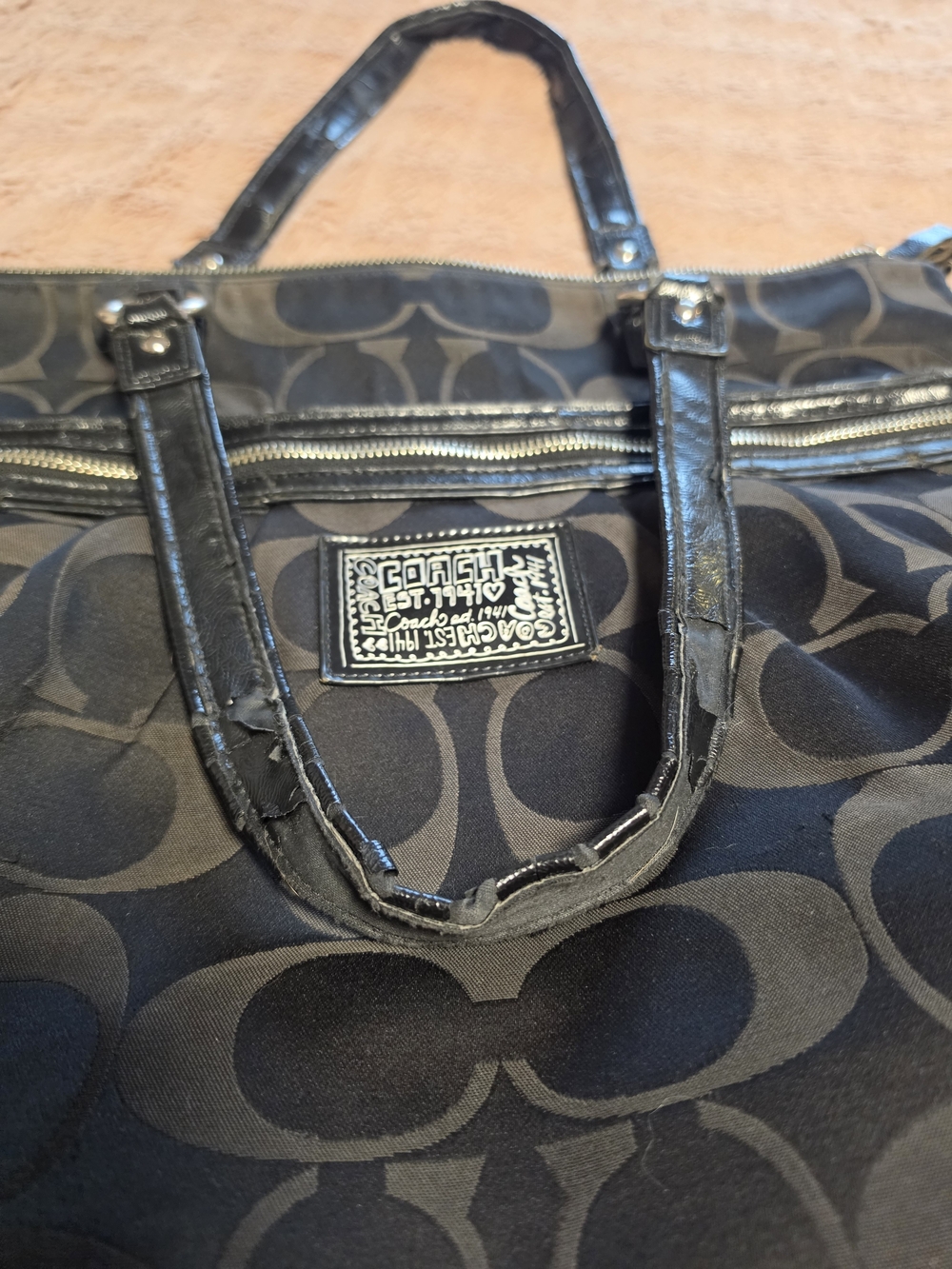 Coach Black Signature Tote Bag with Heart Charm - Picture 3 of 6